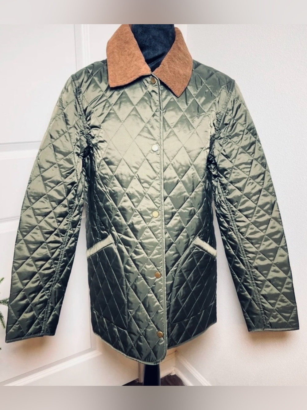NWT Quilted Olive Green Jacket with Corduroy Collar by Hunter